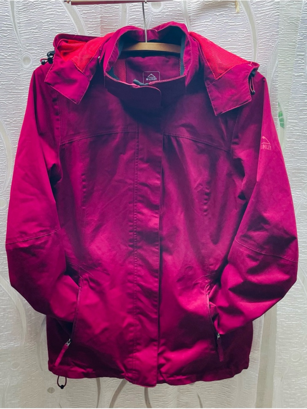 McKinley Aquabase Jacket‎ Women Small Magenta Excellent Hooded Technical Shell